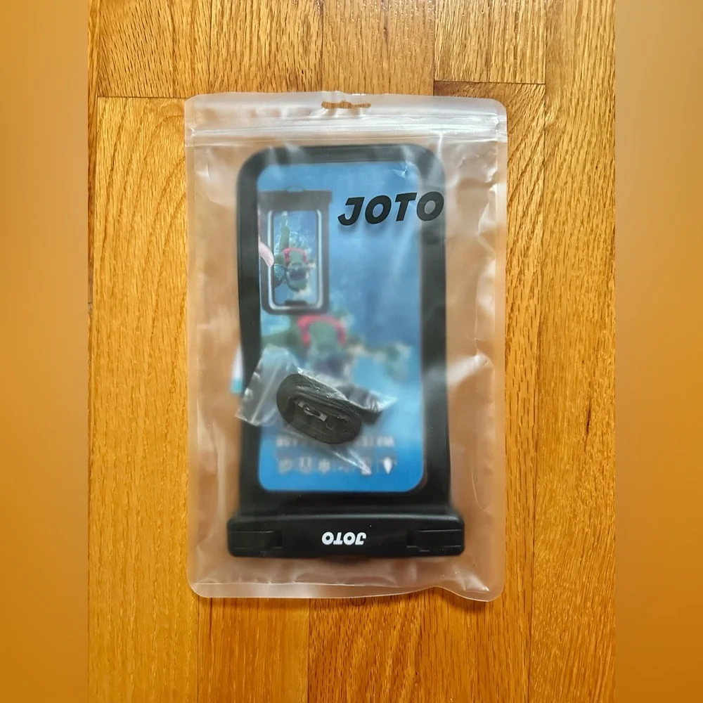 NWT JOTO Waterproof Phone Case